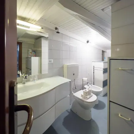 公寓 House Boat Statuto Square Center
