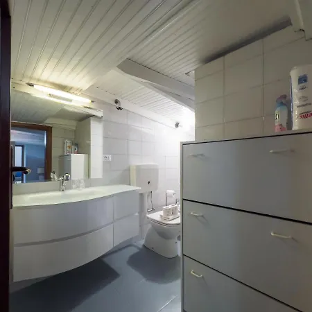 House Boat Statuto Square Center * 都灵